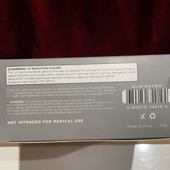 UV-C Sanitizer -Portable Case - Helps Fight COVID bacteria - Picture 4 of 5